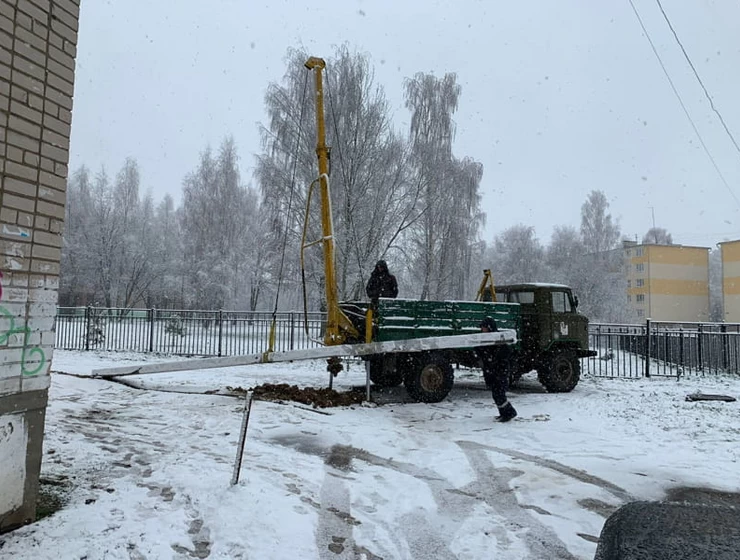 Бурильно-крановая машина